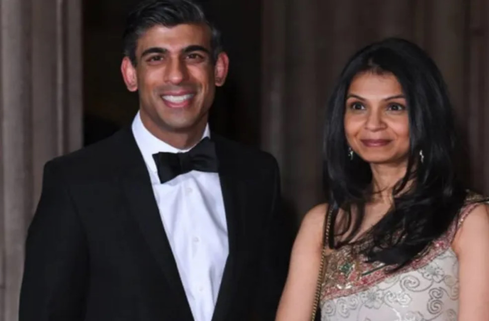 British PM Rishi Sunak and his wife Akshata Sunak