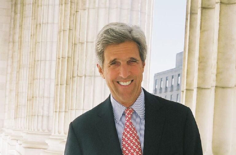 John Kerry contracts COVID-19