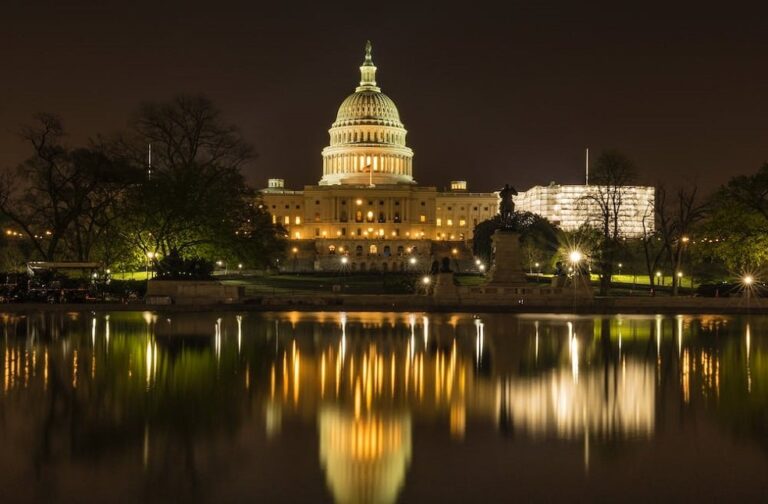 Republicans win back house