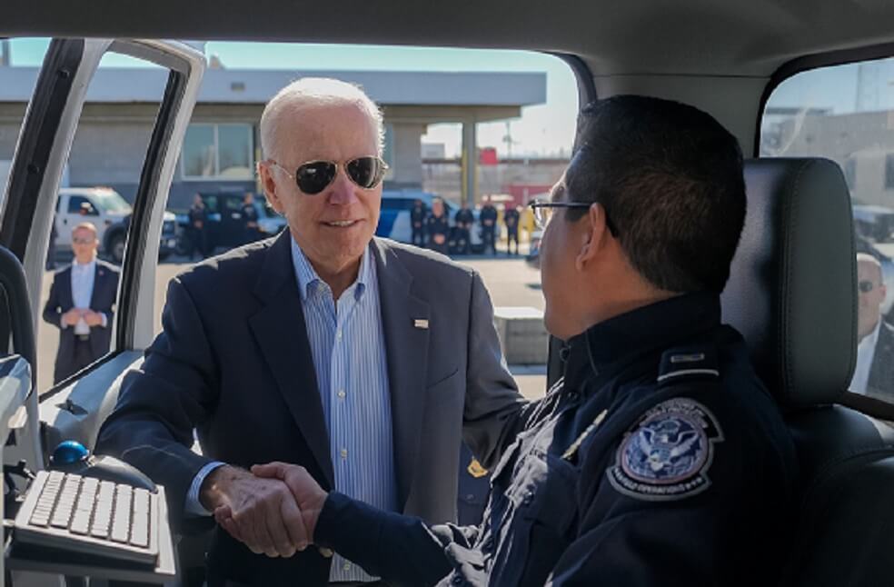 Biden Visits US-Mexico Border _ Image