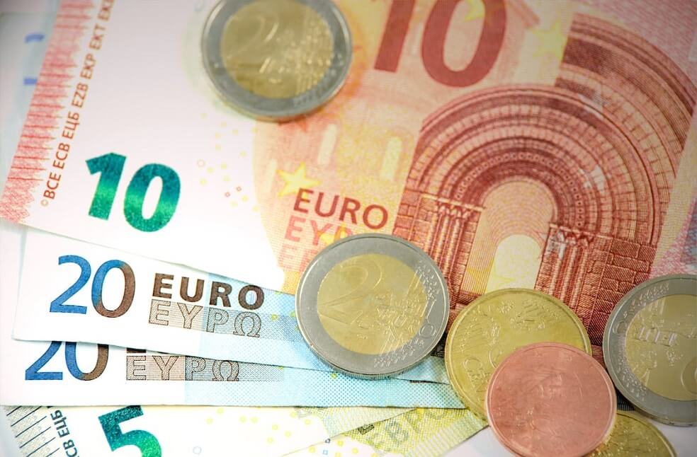 Croatia Adopts Euro _ Rep.Image