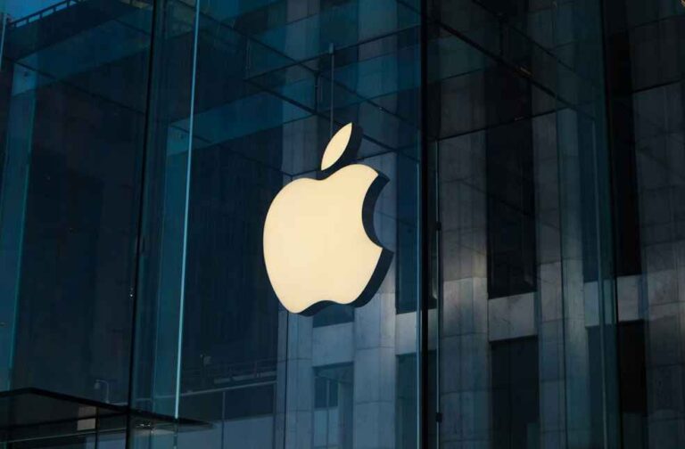 Apple the tech giant