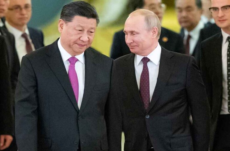 Vladimir Putin and Xi Jinping