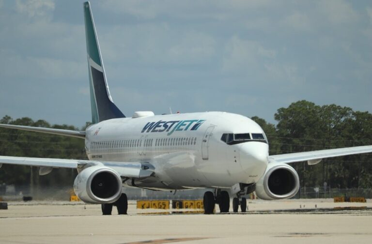WestJet cancels majority of flights amid mechanics strike