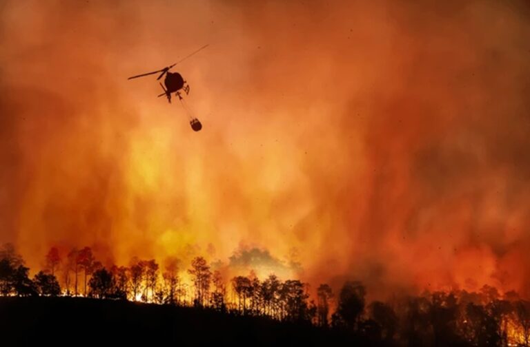 fire-fighting-helicopter