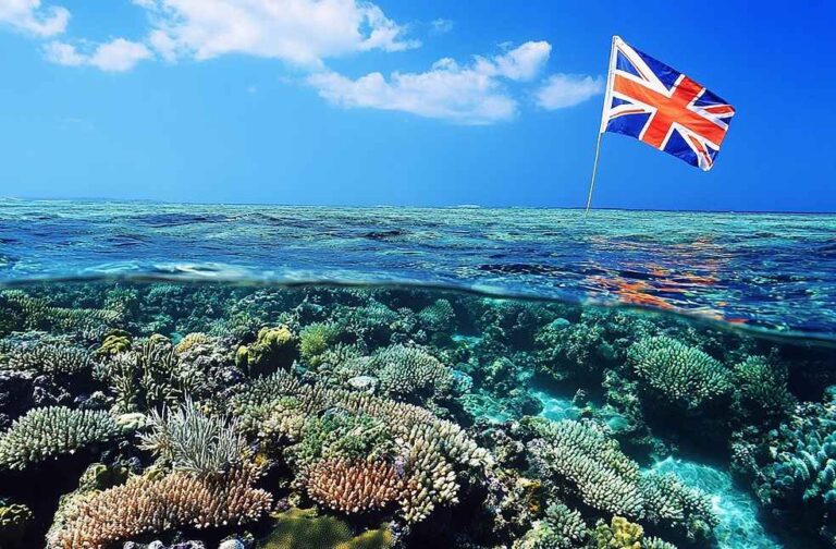 Hottest Oceans in 400 years threaten Great barrier Reef