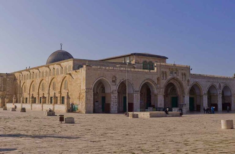 Israeli Minister's synagogue proposal on Al-Aqsa sparks outrage