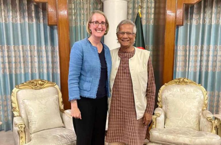 Sarah Cooke_Muhammad Yunus meeting