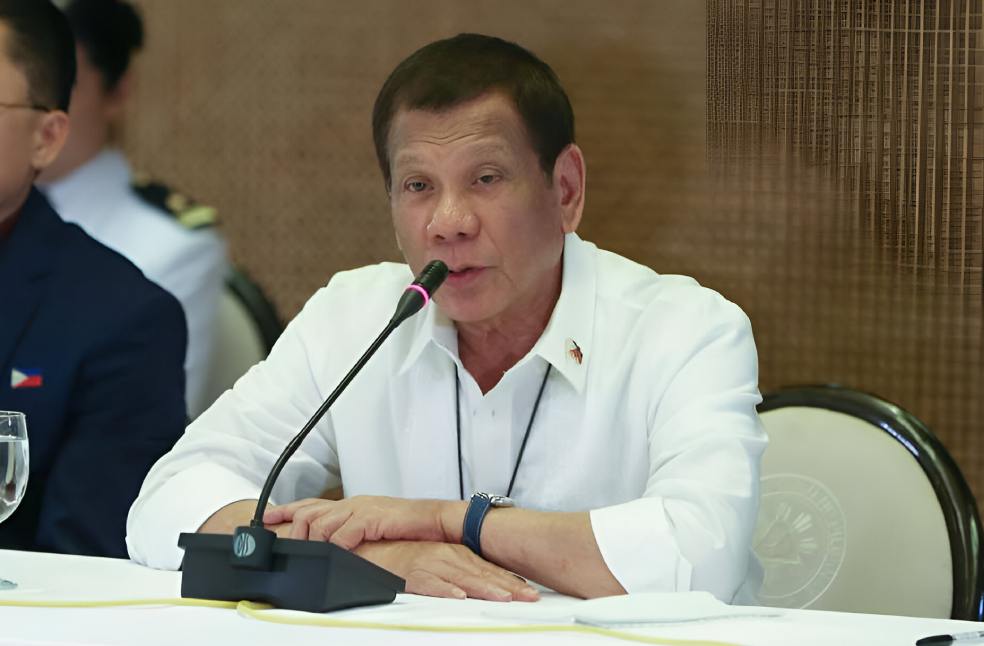 Rodrigo Duterte to run for Davao Mayor