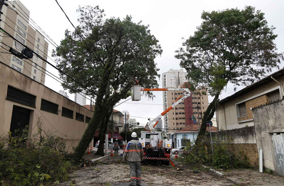 São Paulo storm cuts power to millions_Image Via_WAM