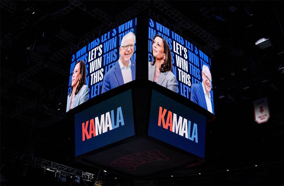 Trump and Harris intensify campaign efforts_Image Via_X_Kamala Harris