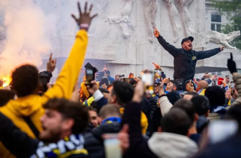 Amsterdam football violence 2