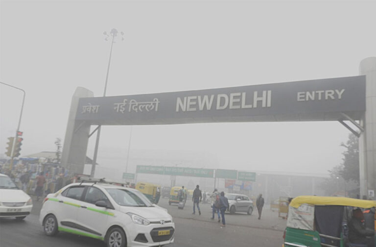 Delhi closes Primary Schools as pollution levels soar_Image Via_Wikipedia