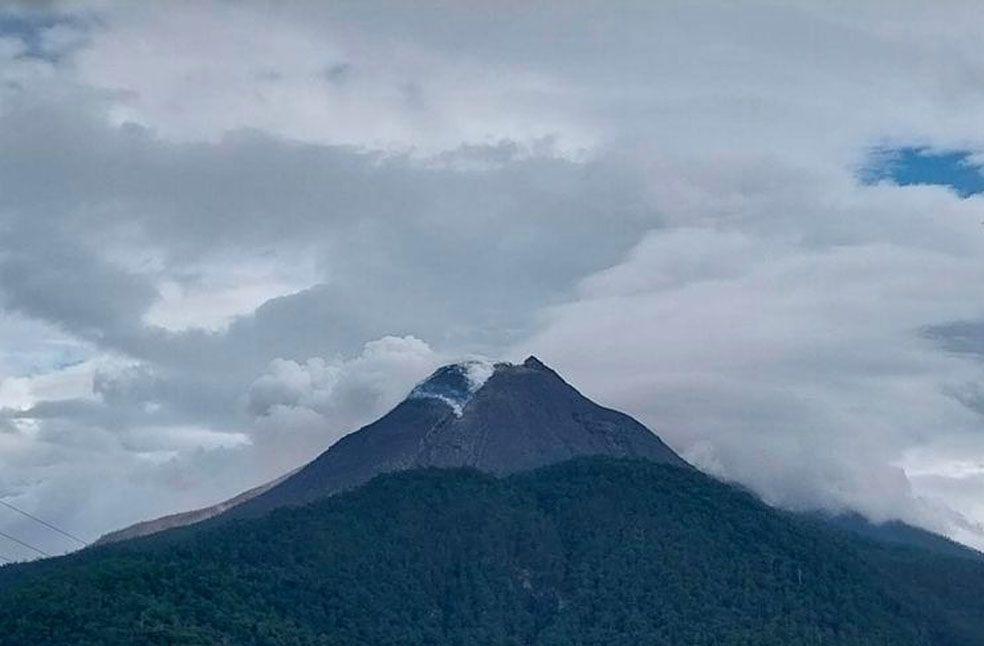 Laki-Laki volcano eruption in Indonesia_Image Via_Indonesian National Police