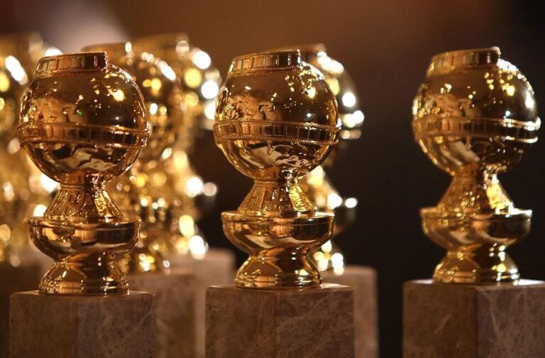 Golden-Globe-statuettes