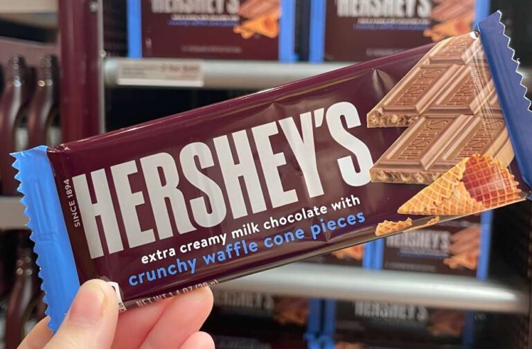 Hershey and Mondelez in early merger talks