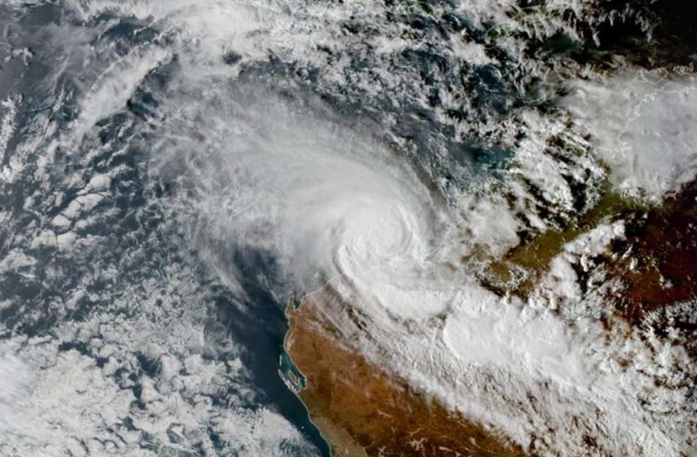 Cyclone Zelia Approaches Western Australia_Image Via_X_Met Office Storms