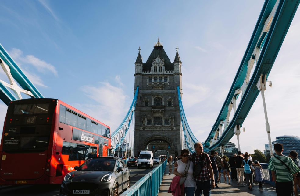 Civil service relocation london