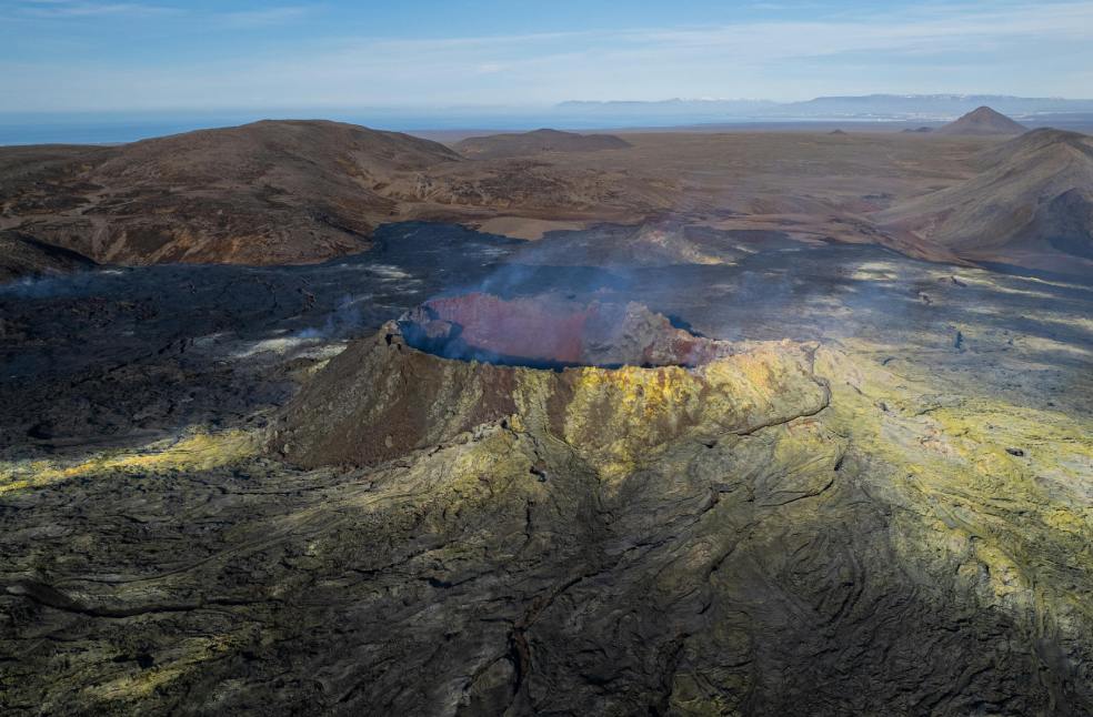 Mount Lewotobi erupts again