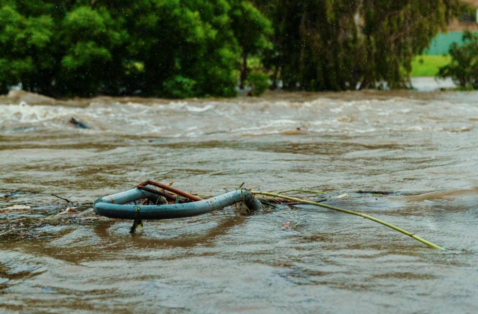 South Korea rains flood streets