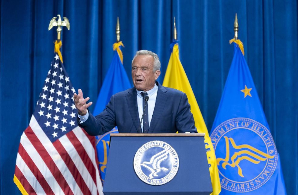 Trump says Coca-Cola to use real cane sugar in US Drinks_Image Via_X_Secretary Kennedy