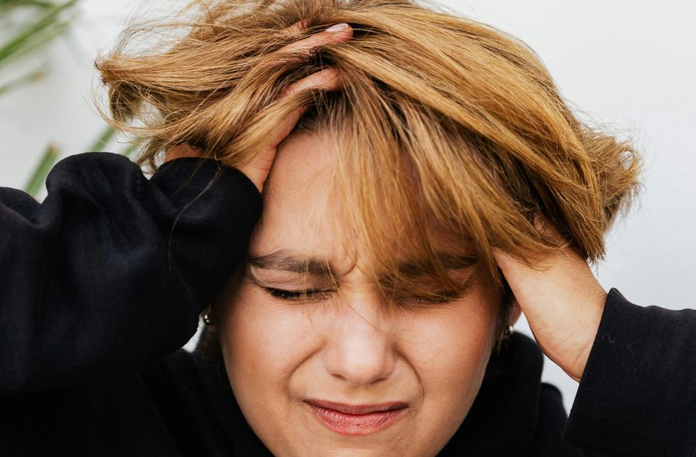 Self-medicating with cannabis raises paranoia