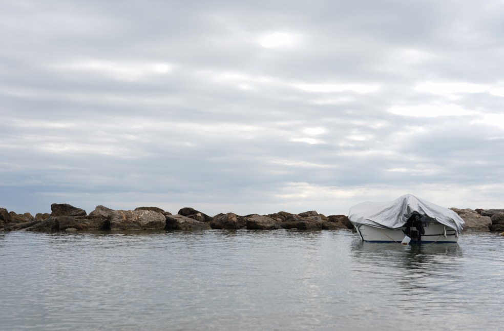  boat sinks off Yemen coast 