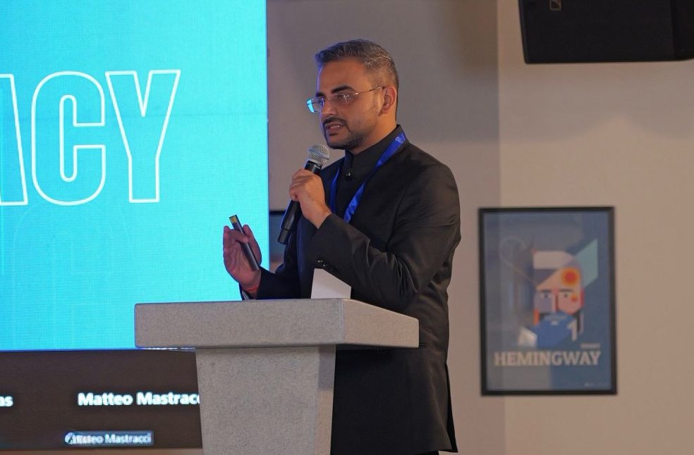 AI giants free plan-Image Via-LinkedIn-Sagar