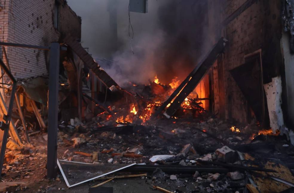 Kyiv hit by intense Russian strikes ahead of Zelensky’s peace talks in Florida