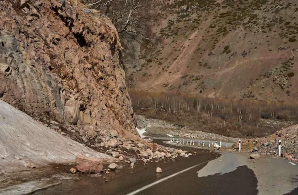 Landslide debris at Binaliw landfill in the Philippines