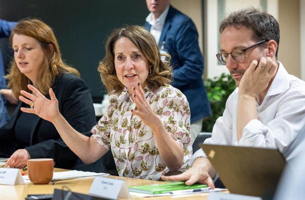 UK tightens Online Sfaety Act-Image Via-FB-Liz