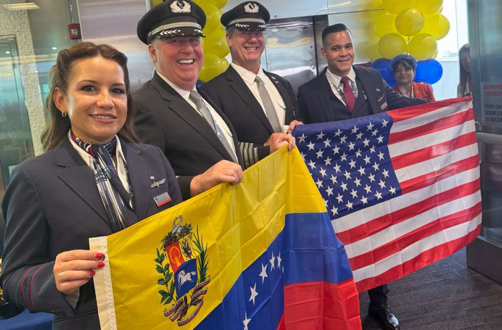 Flight between the United States and Venezuela