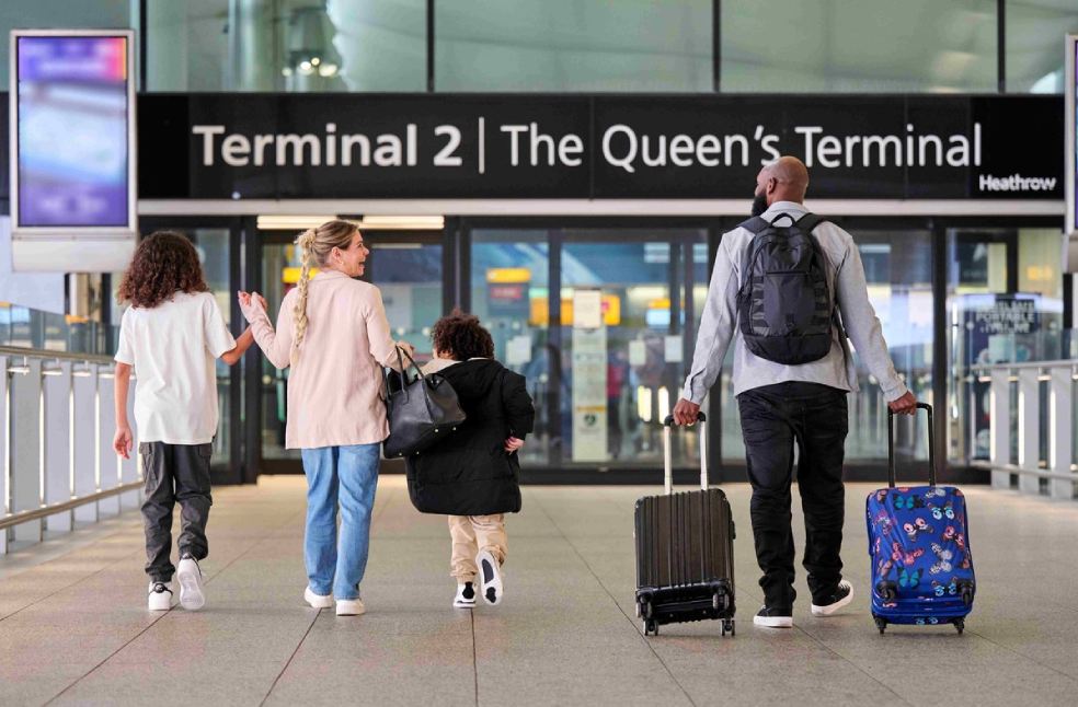 UK lets airlines cancel flights early to avoid summer chaos