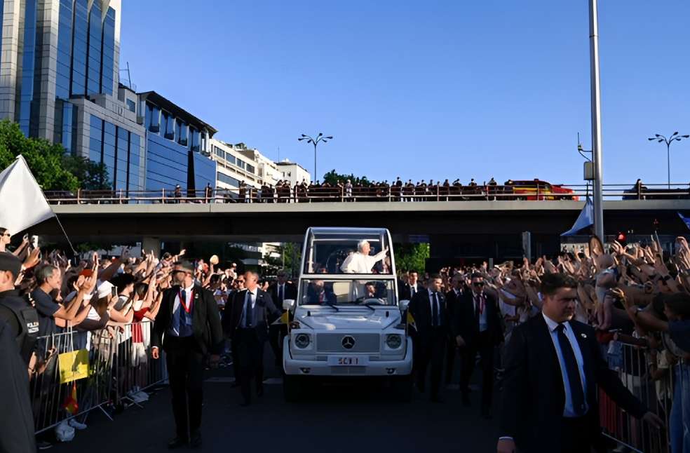 Pope Leo begins Spain visit with strong message on peace and solidarity