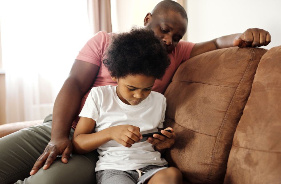 Parent monitoring a child's smartphone use