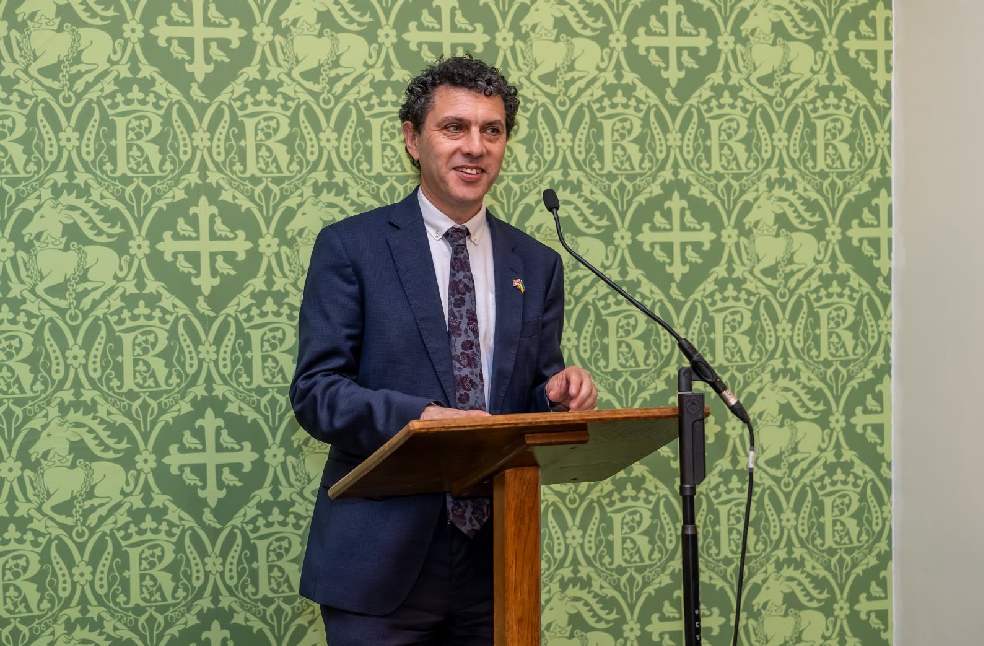 Alex Sobel