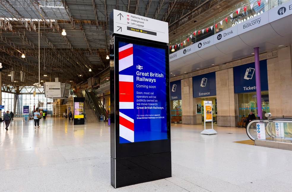 UK rail passengers train switch-Image Via-X-DFT