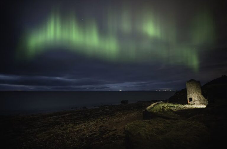 Northern lights illuminate UK skies as sightings continue Northern lights over the night sky in Whitehaven, UK