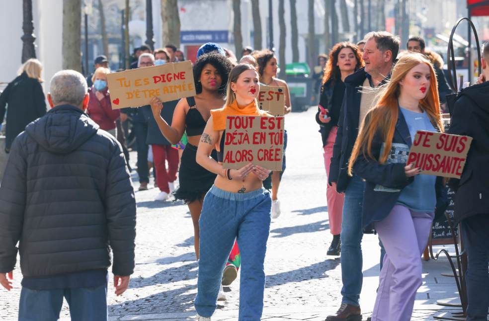 UN experts raise alarm over French crackdown
